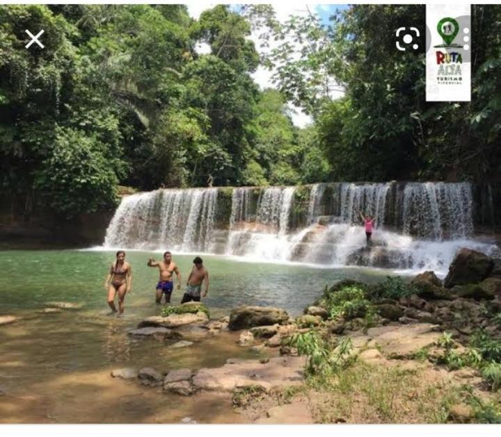 Hospedaje Independencia Pucallpa Zewnętrze zdjęcie