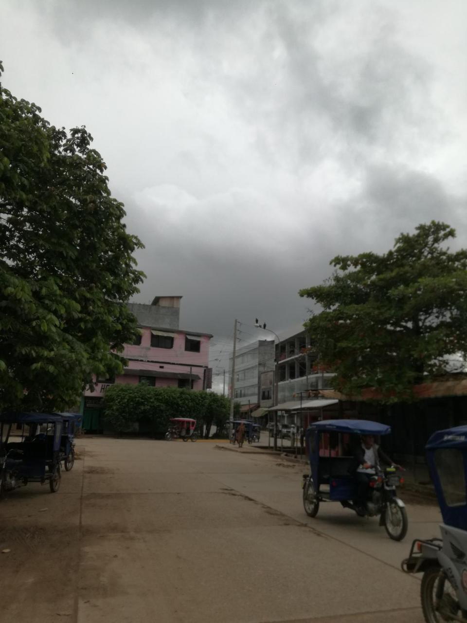 Hospedaje Independencia Pucallpa Zewnętrze zdjęcie
